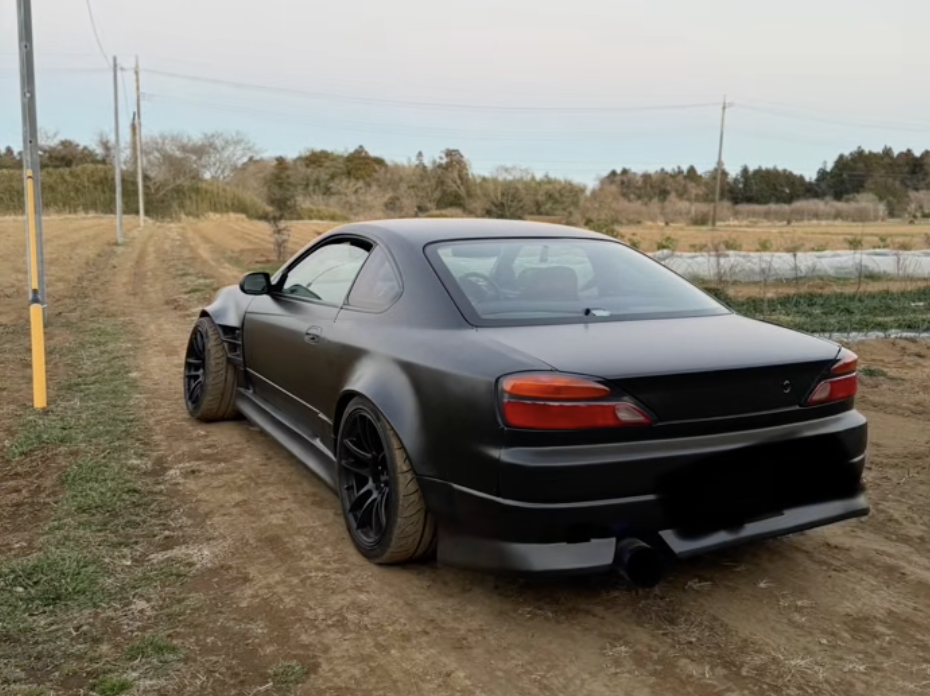 ニッサン S15